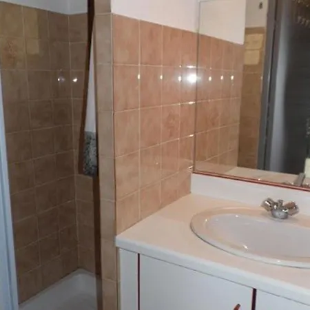 Lägenhet Climatise 6 Couchages Avec Mezzanine, Piscine Et Parking Prive A - Fr-1-326-452